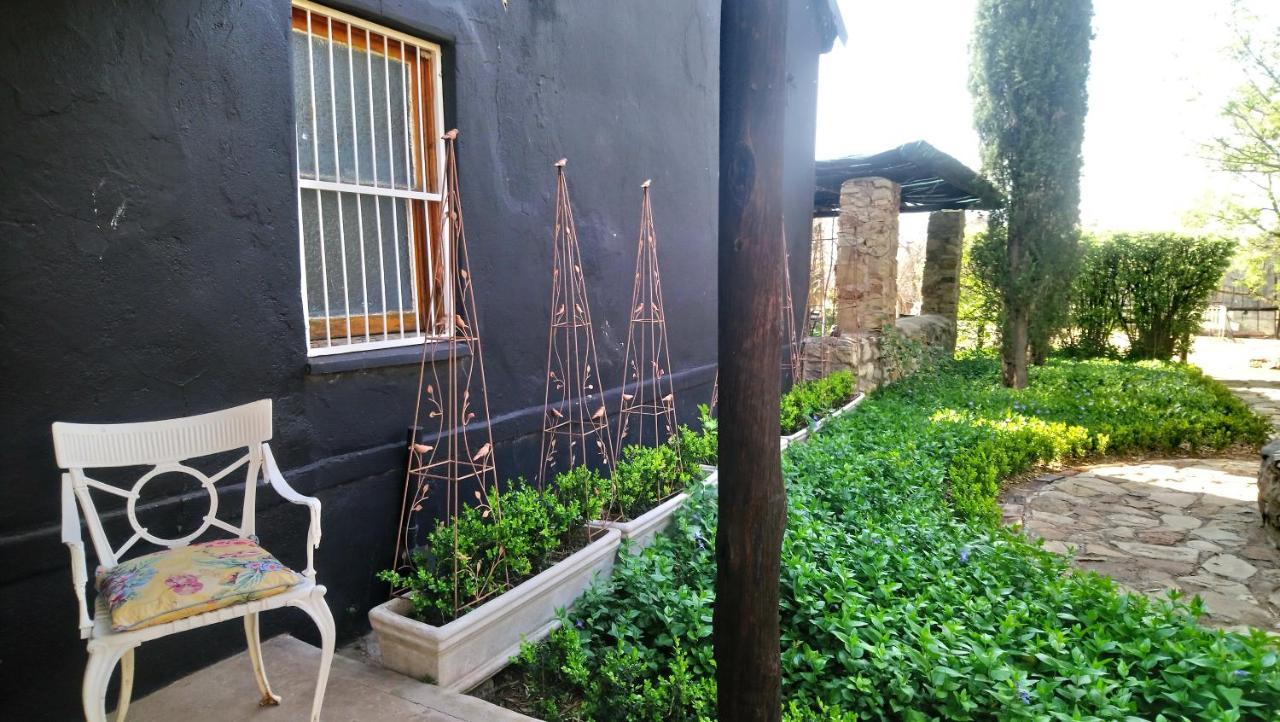 Black Cottage Smithfield エクステリア 写真